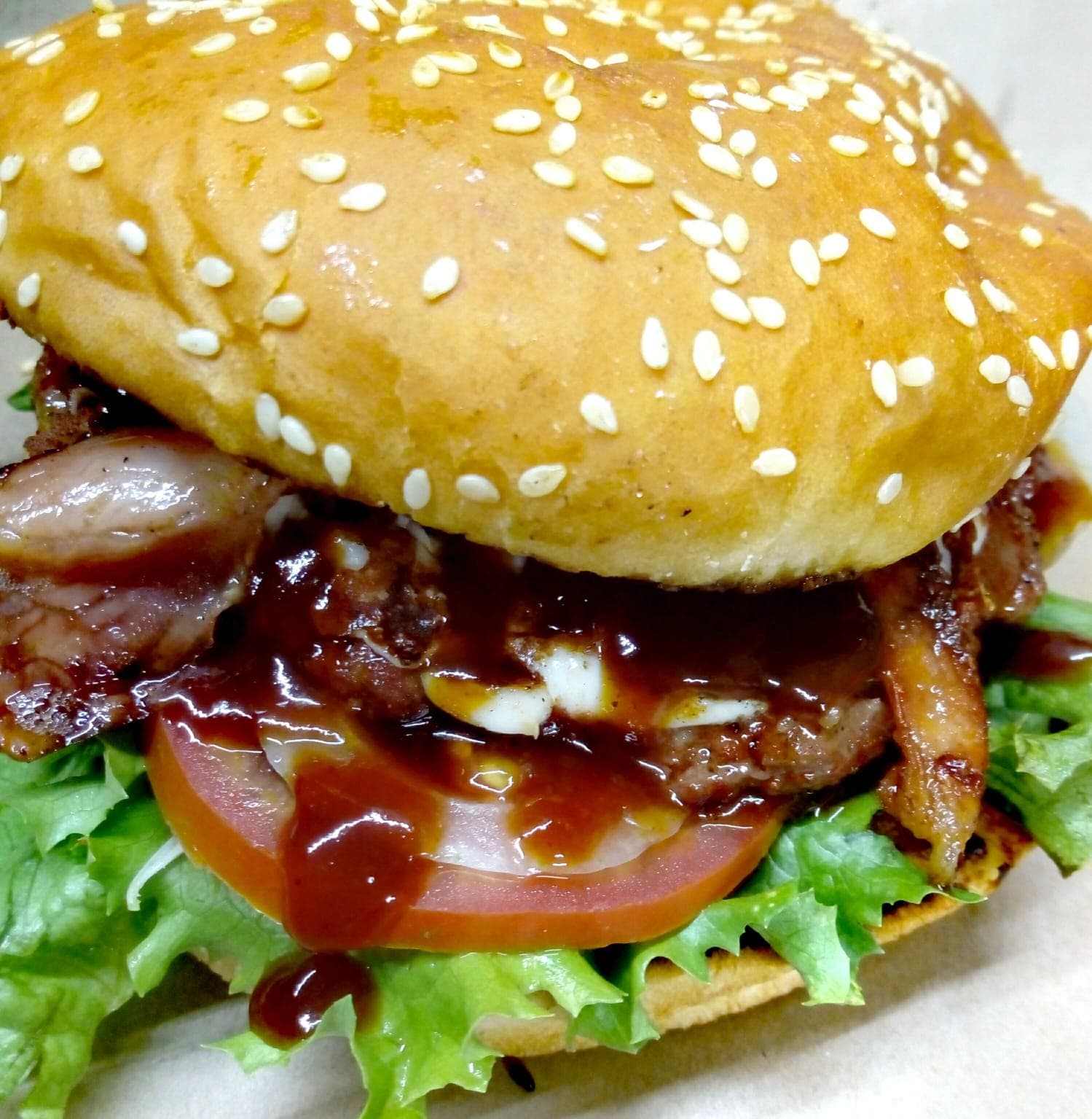 Hamburguesa BBQ con Tocino