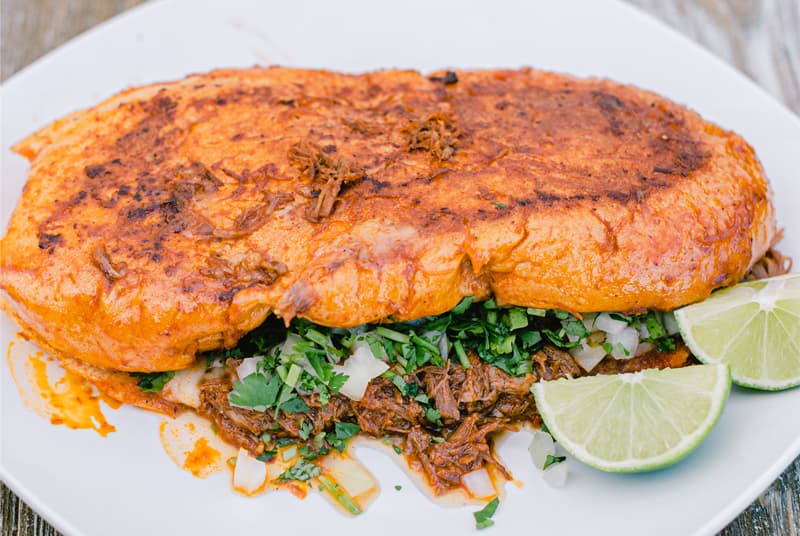 Torta de Birria