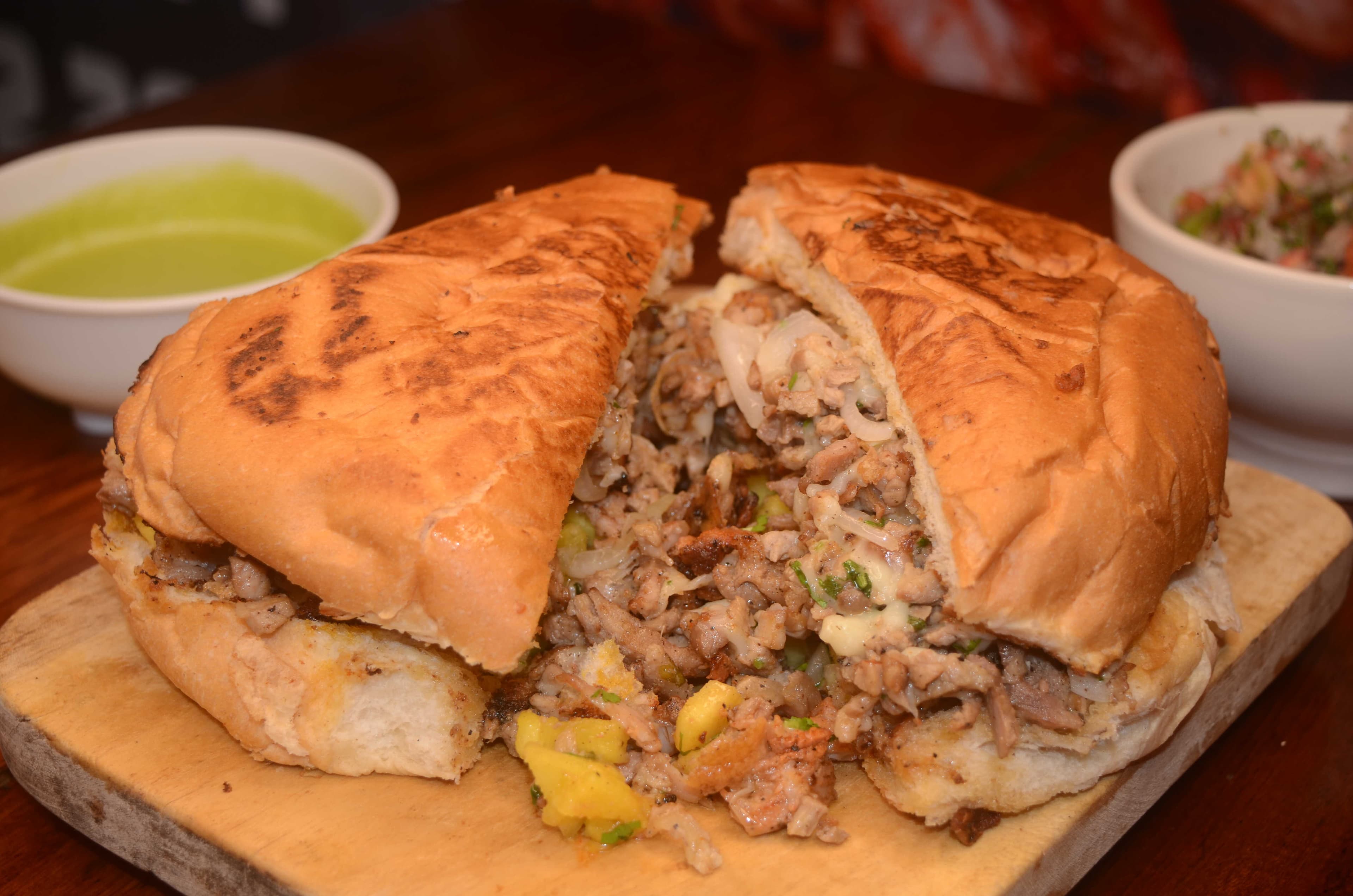 Torta Especial Monster Asada de Res