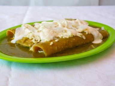 Enchiladas Verdes (Suizas)
