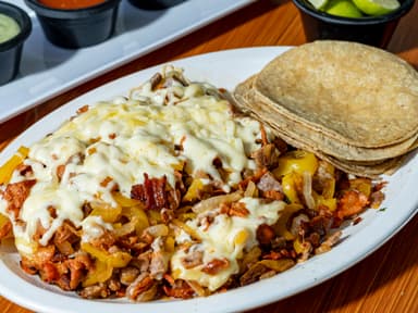 Alambre con Queso