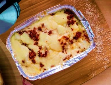 Queso Fundido con Chorizo