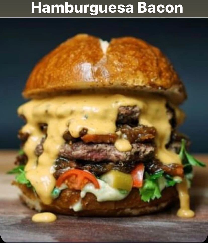 Burger Doble Carne + Papás + 1 Limonada de Panela