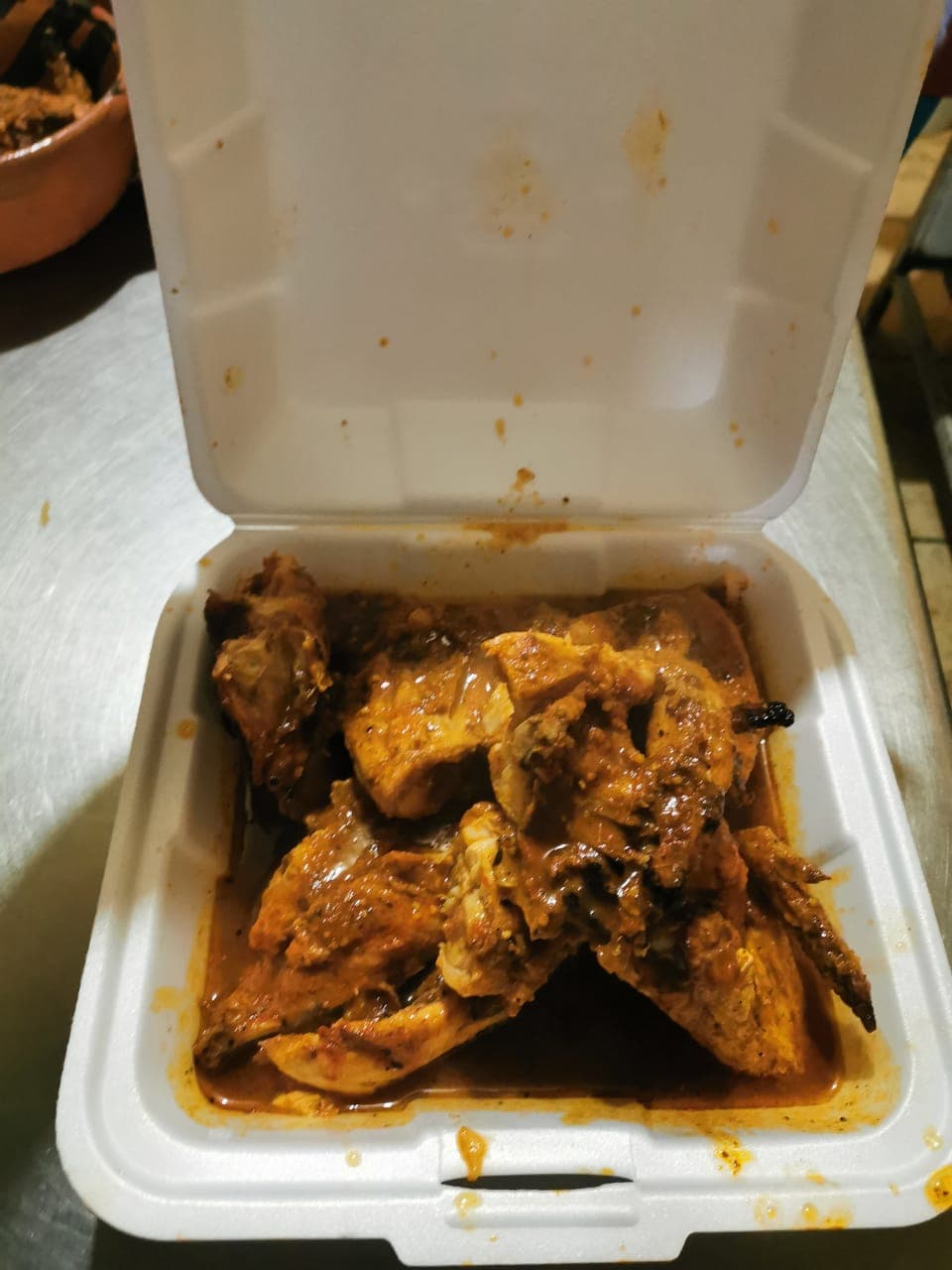 Pollo Encebollado