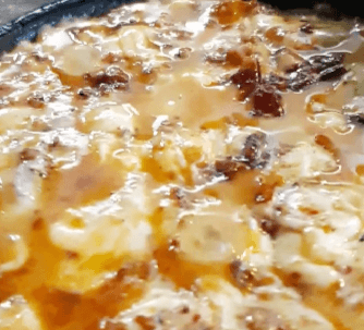 Queso Fundido con Chorizo