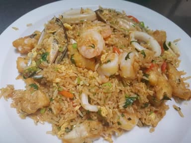 Arroz Frito con Mariscos