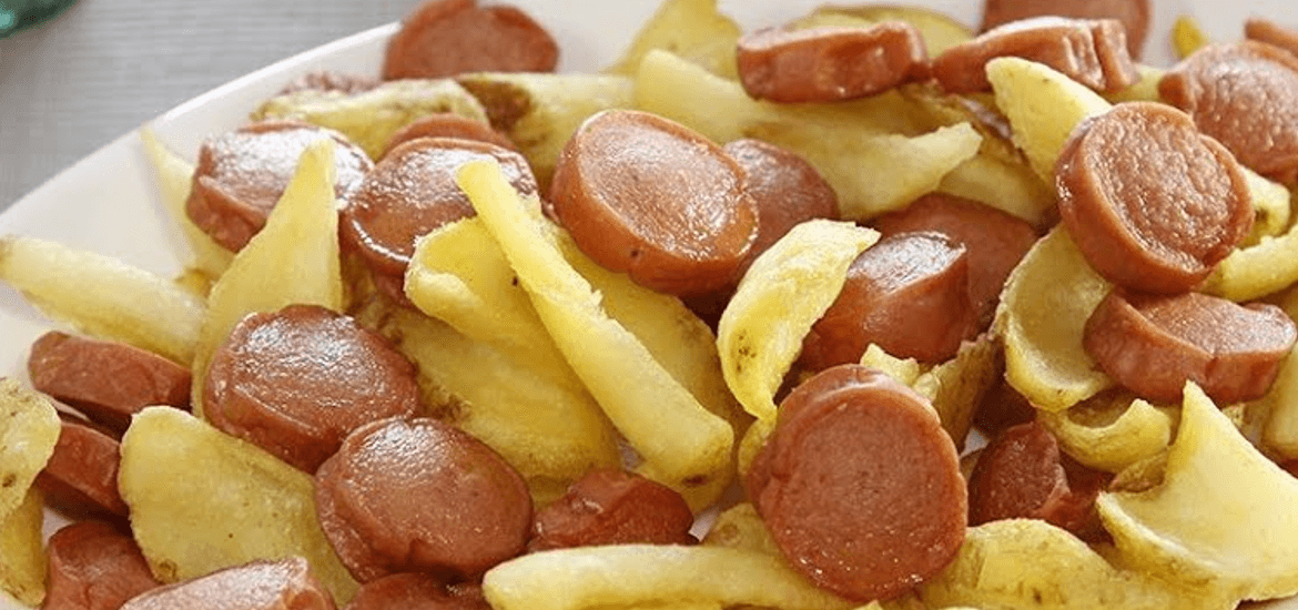 Salchipapas