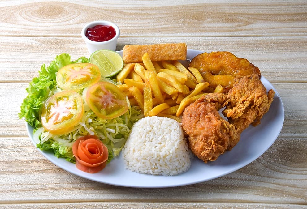 Bandeja con Pollo Broaster