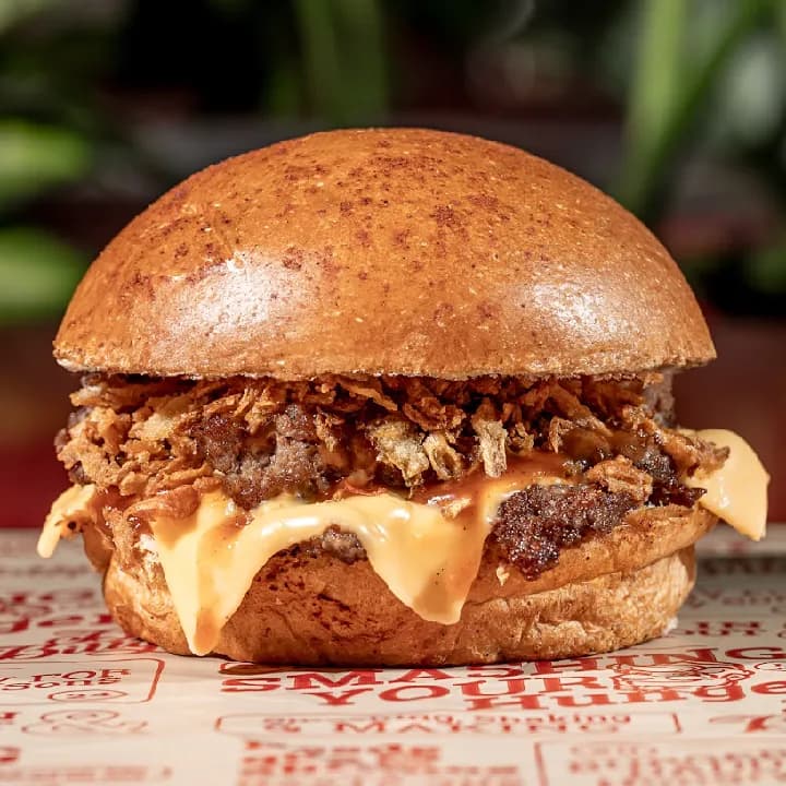 Combo Crispy Onion Bbq + Papas + Cocacola