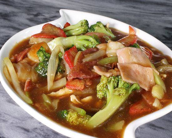 Combo: 1 Cantones + 1 Chop Suey, Papas y Coca 1.5