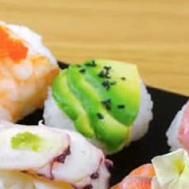 FURIKAKE ROLL SALMON