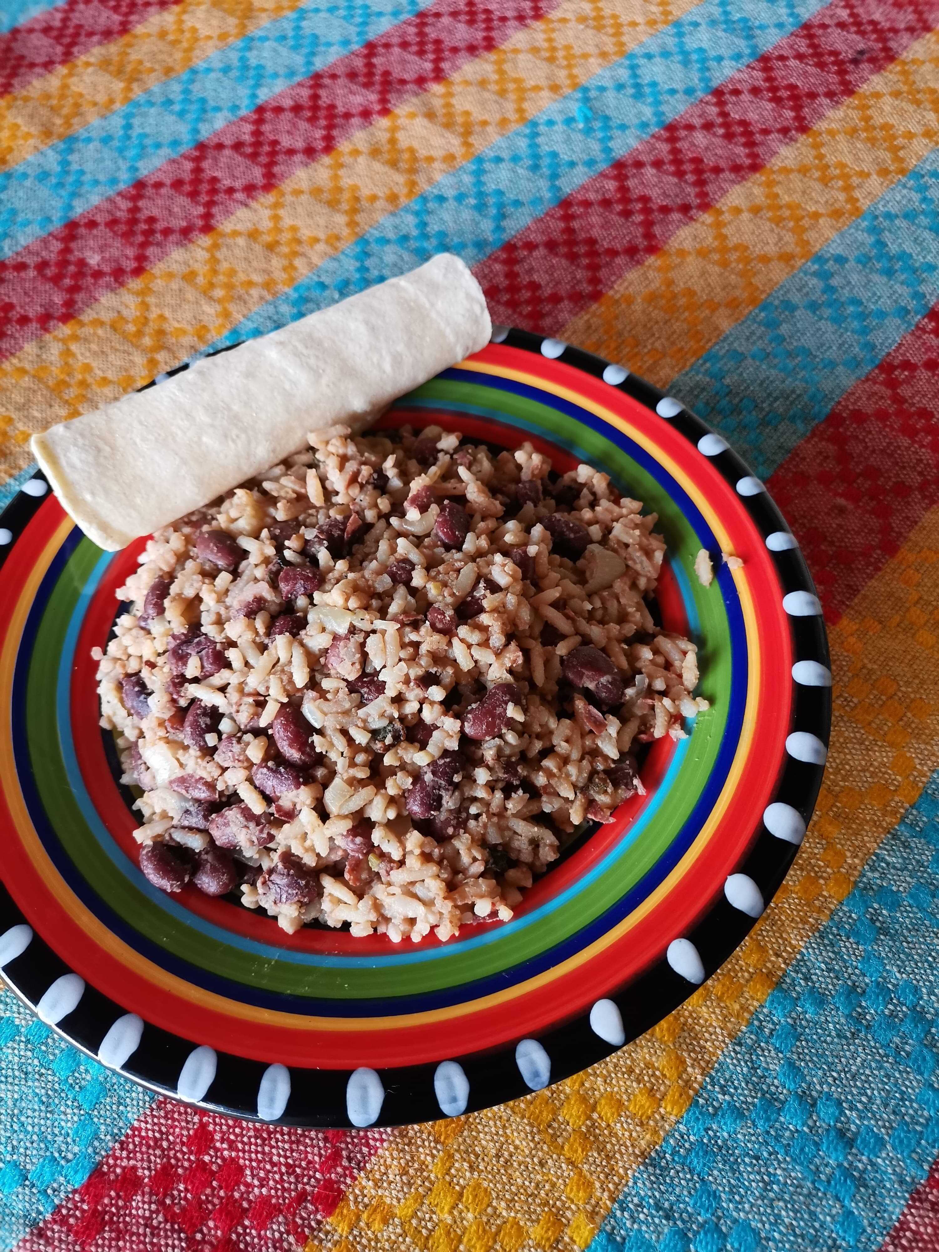 Orden de Gallo Pinto
