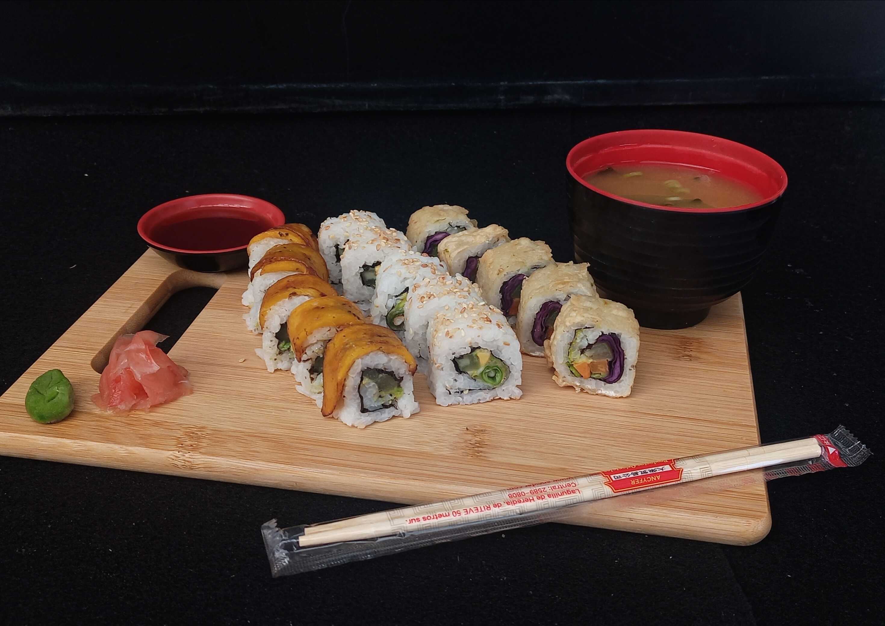Midori (30 Piezas+Sopa Miso)
