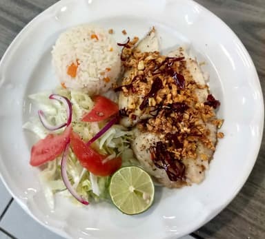 Camarones al Ajillo