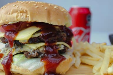 Combo-Hamburguesa Mega Pinos