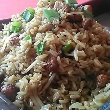 Arroz Frito con Pollo y Cebollín