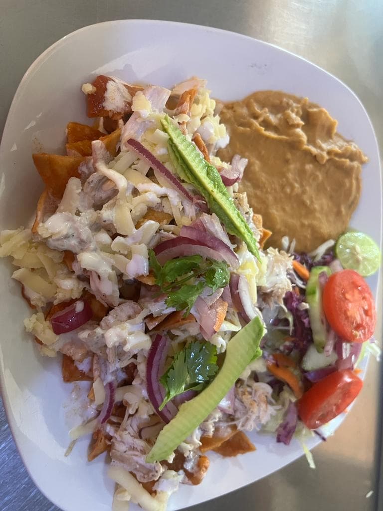 Chilaquiles con pollo