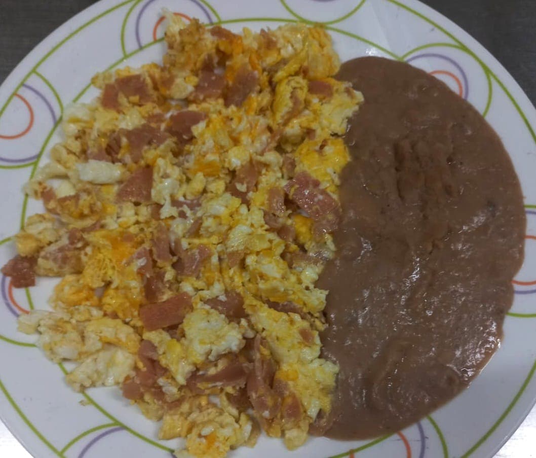 Huevos con jamon