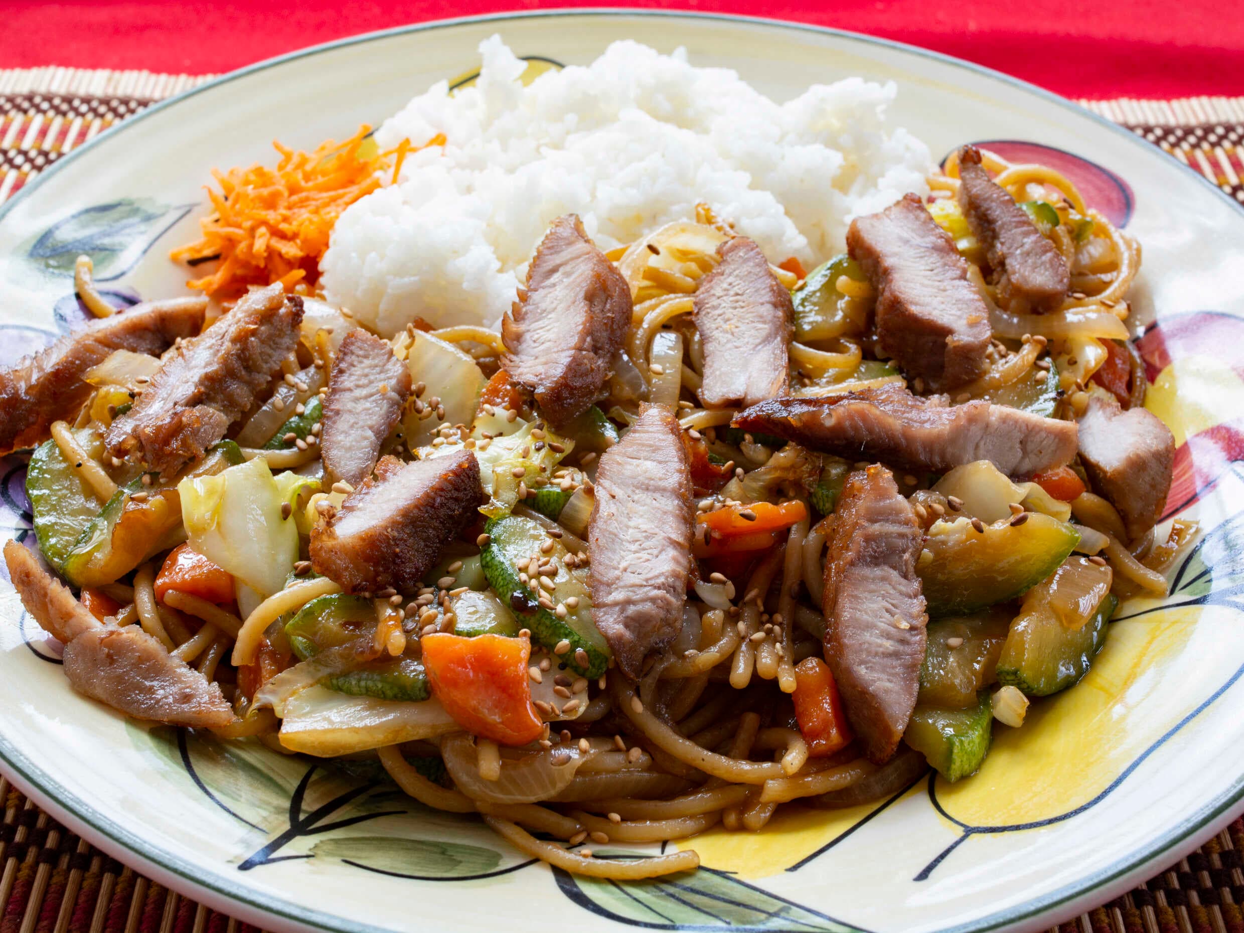 Yakisoba de Res