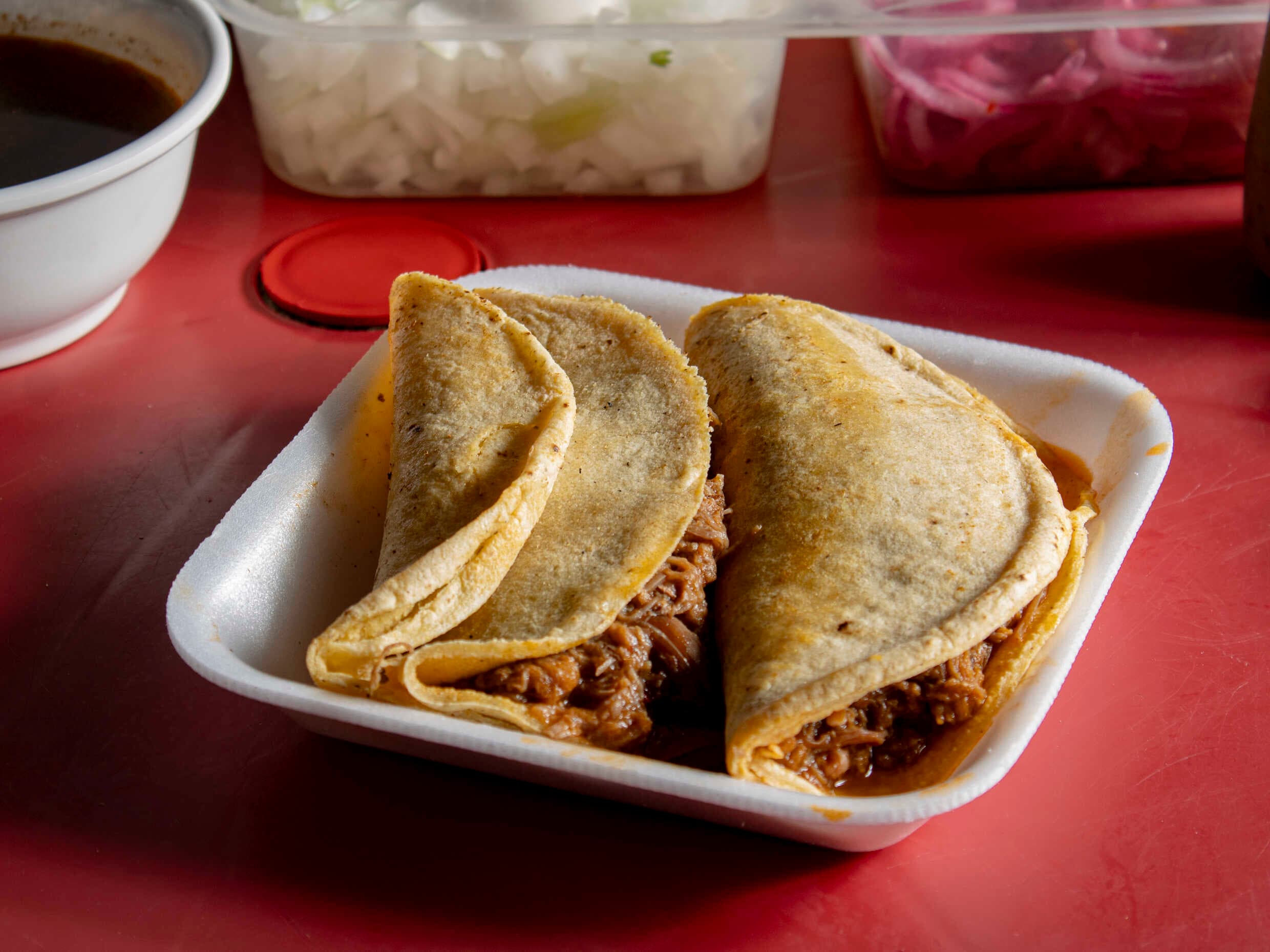 TACO BLANDO CON GRASA