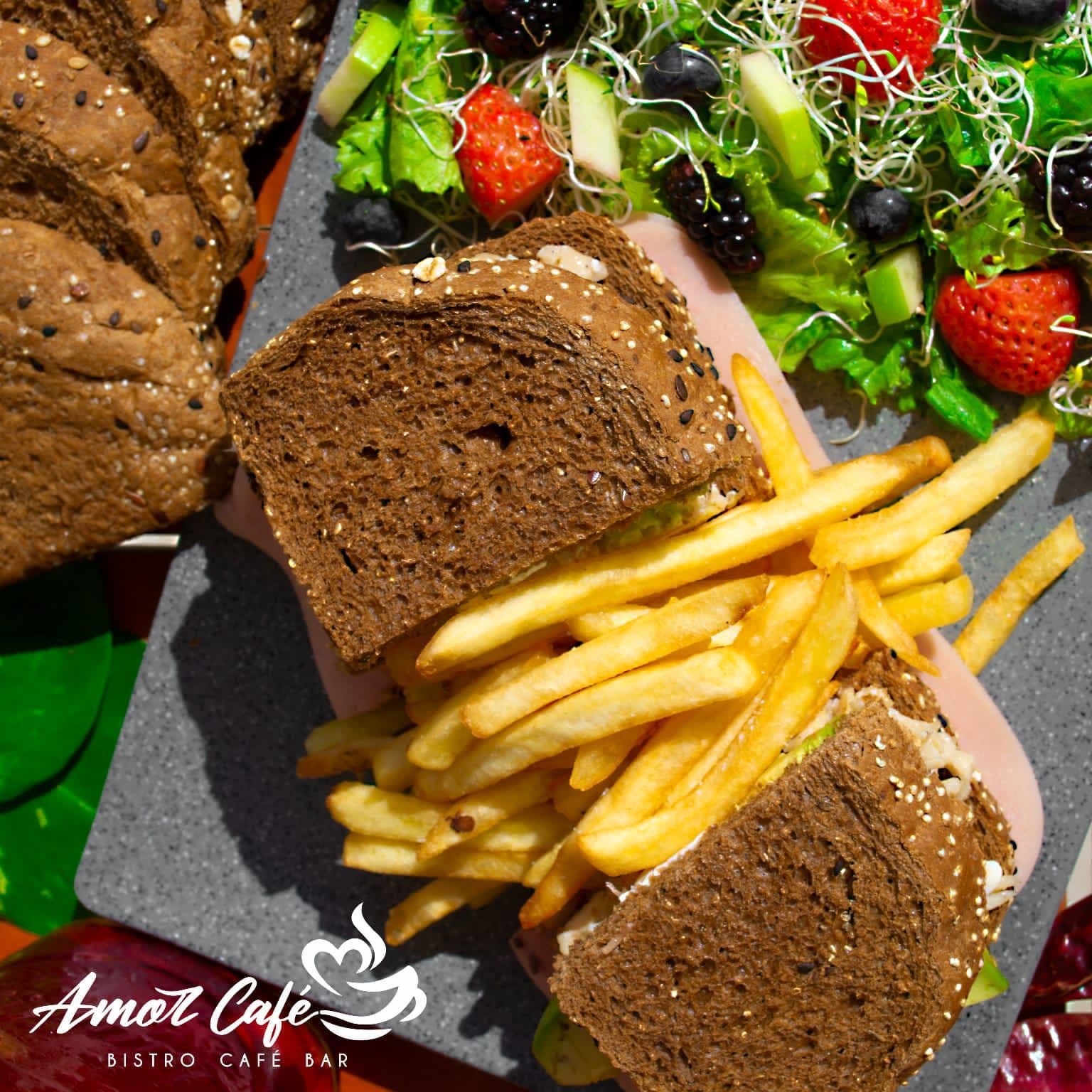 Combo Club Sandwich + Coca Cola