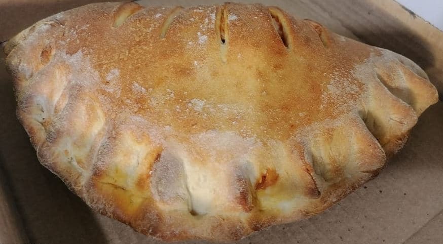 Calzone chico