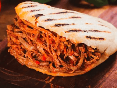 Arepas Solo Carne
