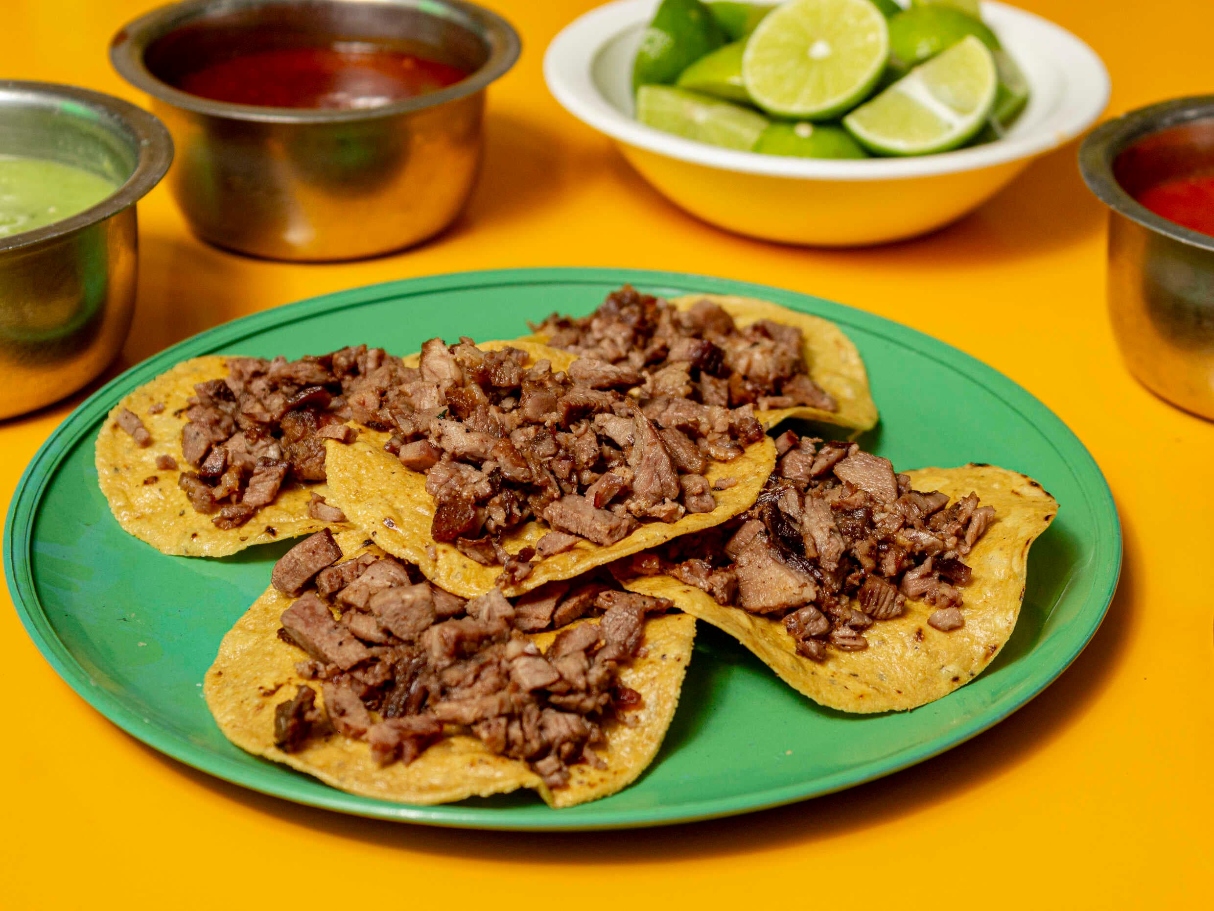 Botana 5 Tostadas de Suadero con Verdura