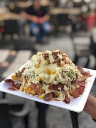 Salchipapa Pollo Carne