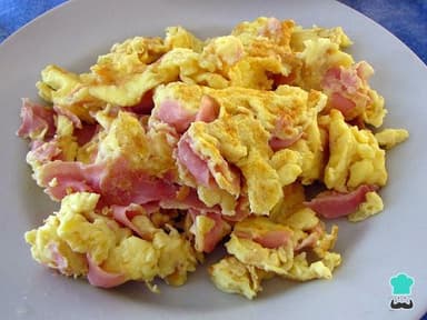 HUEVOS REVUELTOS C/JAMON