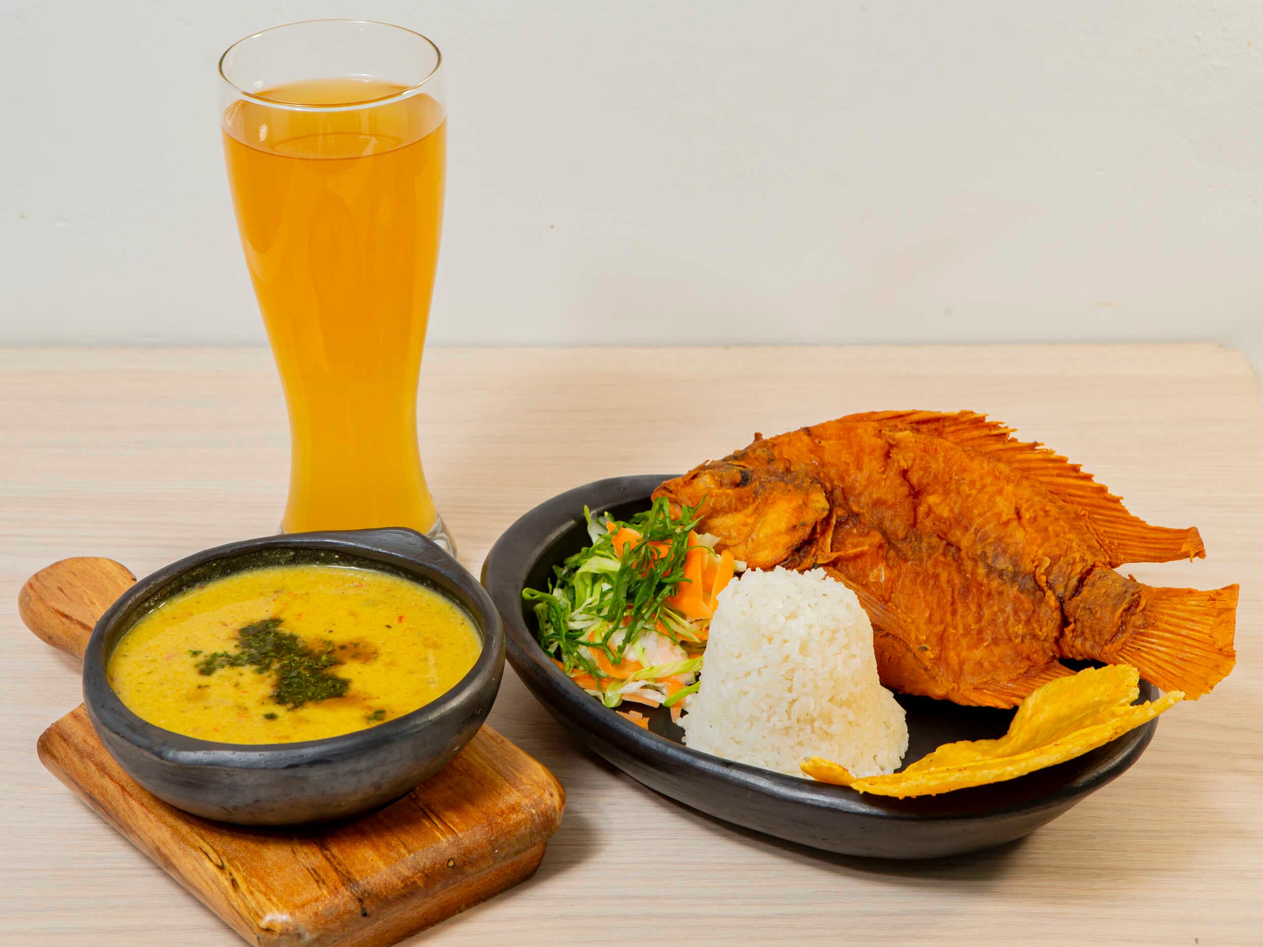 Tilapia Frita 250 Grs con Sancocho de Pescado