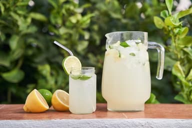 Jarra de Limonada Natural o Mineral