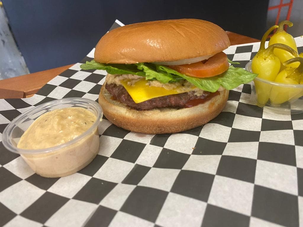 Combo Hamburguesa Clásica + Papas + Bebida