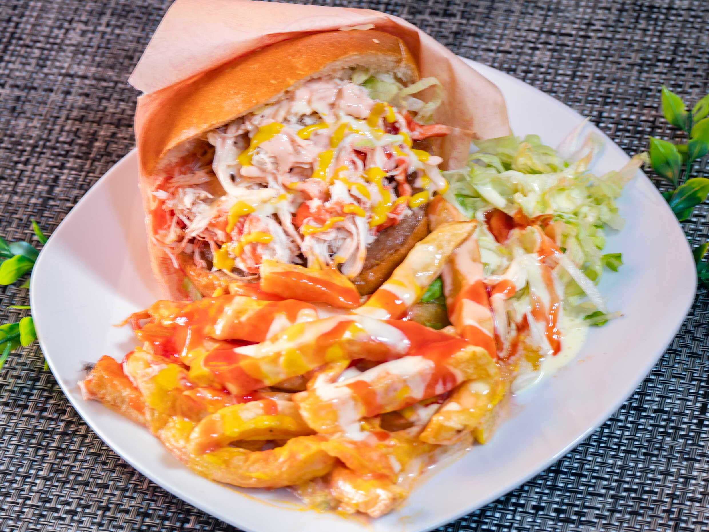 Hamburguesa de Pollo Deshilachado