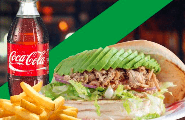 Hamburguesa Jr con Papas y Refresco
