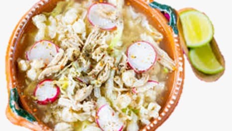 Medio Litro de Pozole Blanco con Pollo