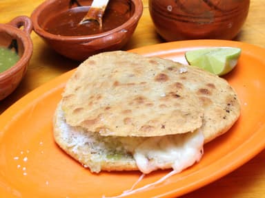 Gordita de Quesillo