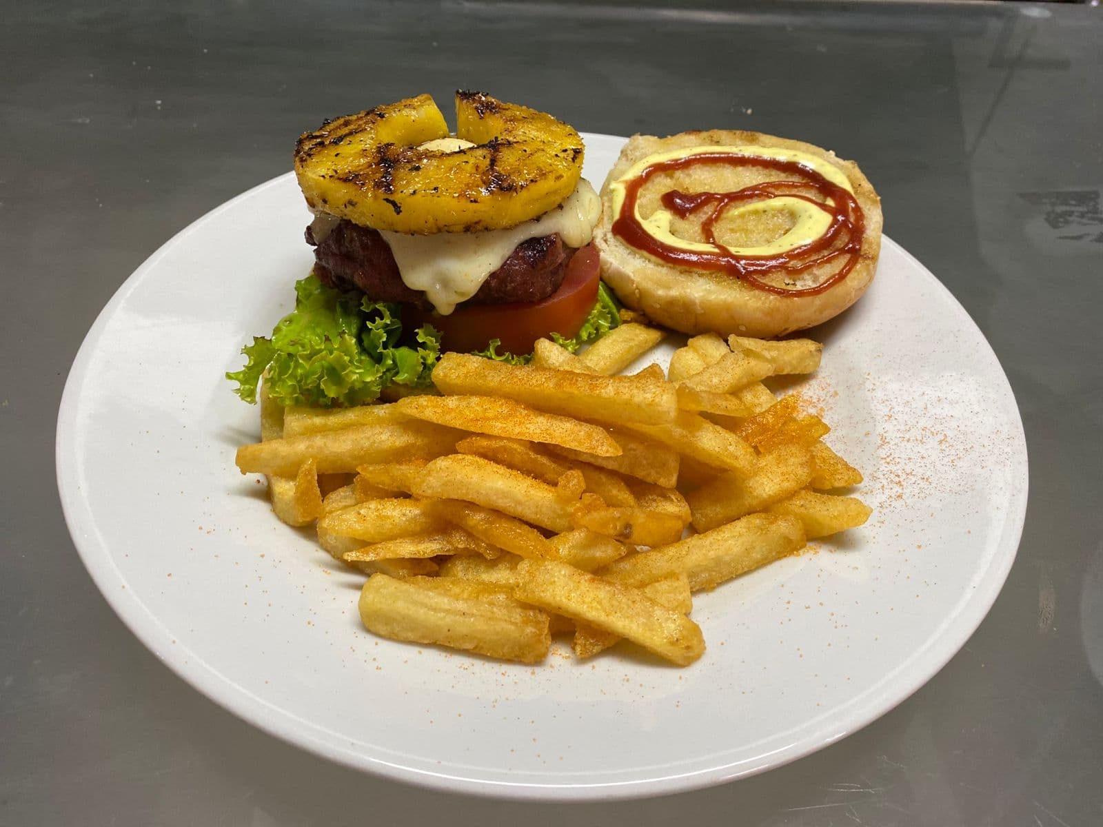 Hamburguesa Hawaiana