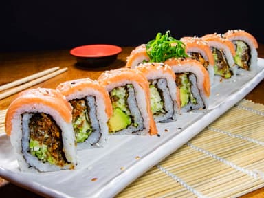 Skin Salmón Rolls