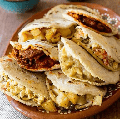 Combo 4*  10 Gorditas