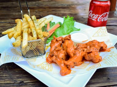 Combo Alitas + Papas + Coca Cola