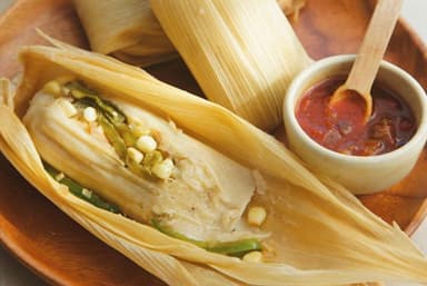 3 Tamales Elote con Frijoles