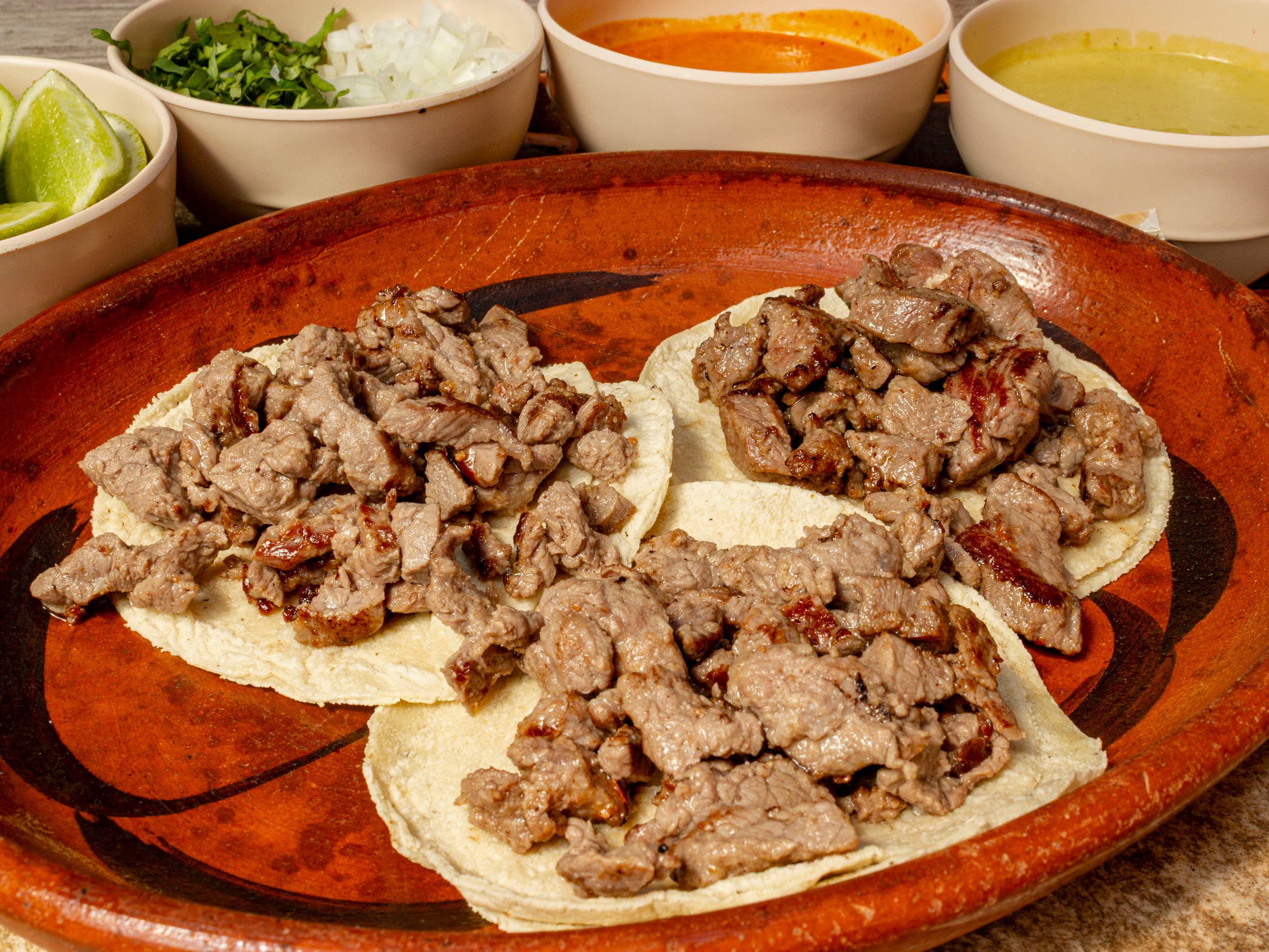 3 TACOS DE  SIRLOIN +1 REFRESCO O AGUA  DE SABOR