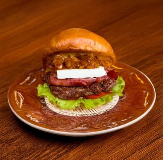 Burger Jamaica