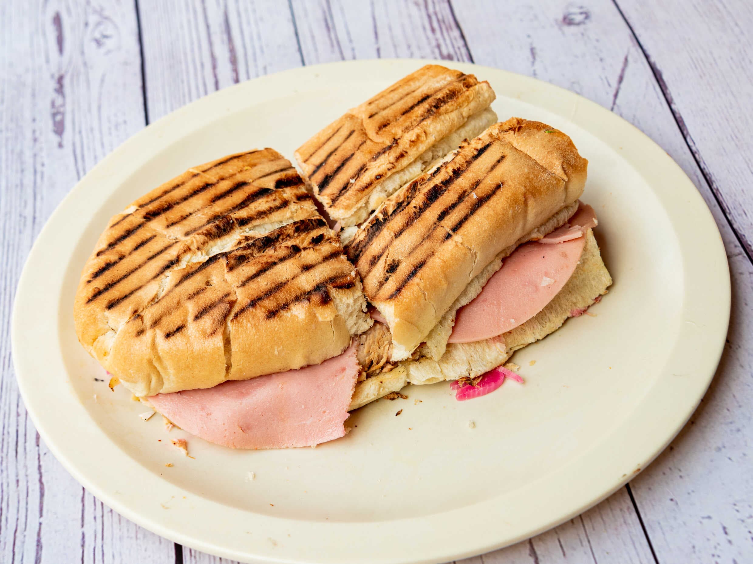 Torta de Pierna y Jamón