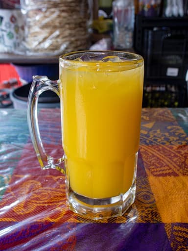 Jugo de Naranja Natural 1/2 litro