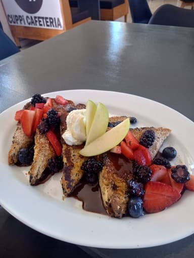 Tostada Francesa con Frutos Rojos