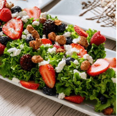 Ensalada Roja con Aderezo de Jamaica