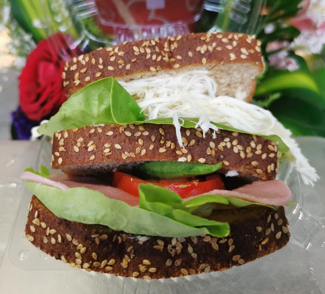 Combo Sándwich Integral Ingrediente a Elegir+agua