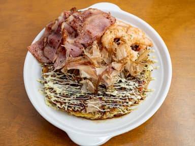 Okonomiyaki Estilo Osaka Mixto